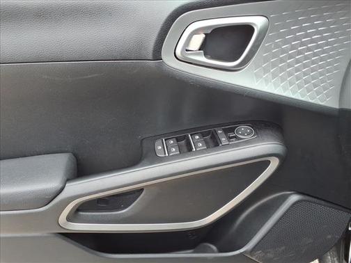 Black 2025 Kia Soul LX