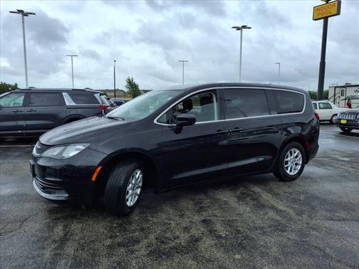 2017 Chrysler Pacifica Touring