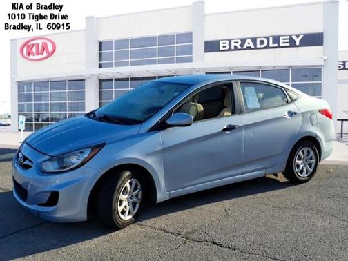 2013 Hyundai Accent SE