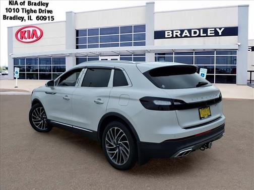 White 2019 Lincoln Nautilus Reserve