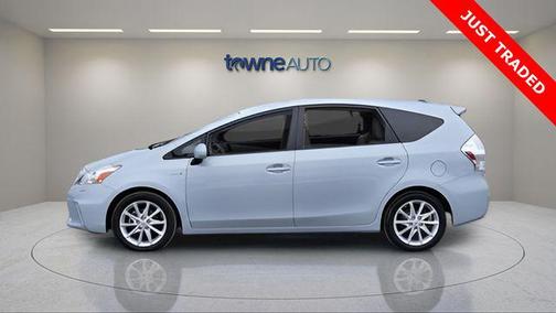 2013 Toyota Prius v Five