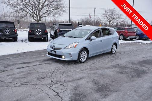 2013 Toyota Prius v Five
