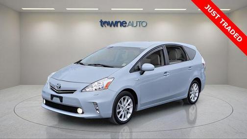 2013 Toyota Prius v Five