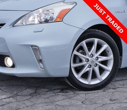 2013 Toyota Prius v Five