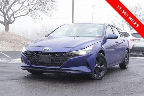 2023 Hyundai ELANTRA SEL