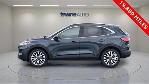 2022 Ford Escape Titanium