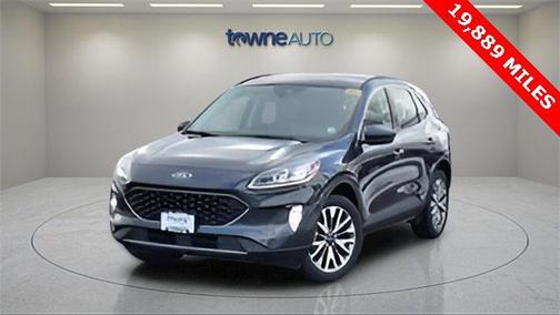 2022 Ford Escape Titanium