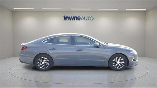 2023 Hyundai SONATA Hybrid Base