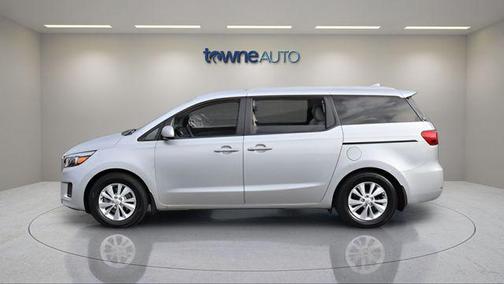Bright Silver Metallic 2016 Kia Sedona LX