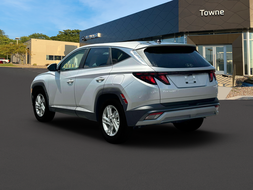 2026 Hyundai TUCSON SE