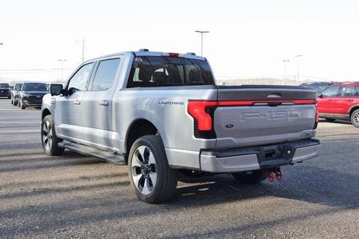 2022 Ford F-150 Lightning Platinum
