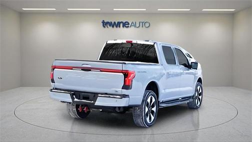 2022 Ford F-150 Lightning Platinum