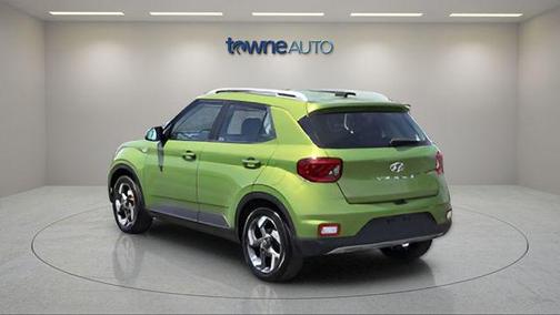 Green Apple 2023 Hyundai VENUE SEL