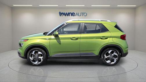 Green Apple 2023 Hyundai VENUE SEL