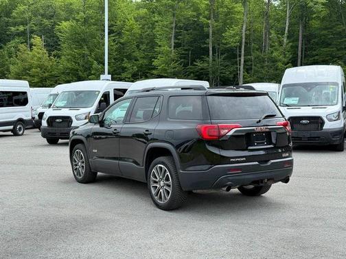 2017 GMC Acadia SLT-1