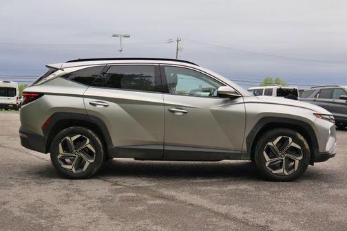 Shimmering Silver 2022 Hyundai TUCSON Limited