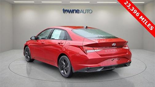 2021 Hyundai ELANTRA SEL