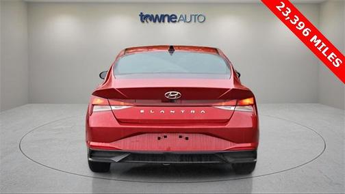 2021 Hyundai ELANTRA SEL