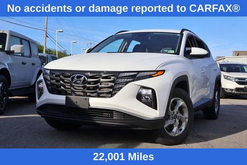 White Pearl 2024 Hyundai TUCSON SEL