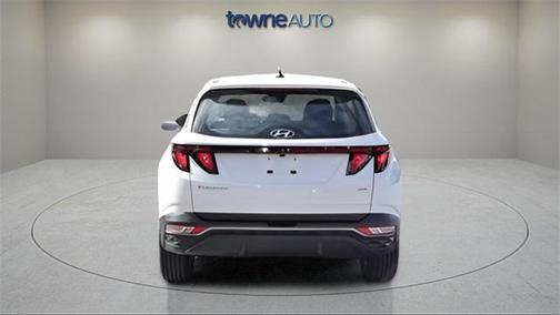 2023 Hyundai TUCSON SE