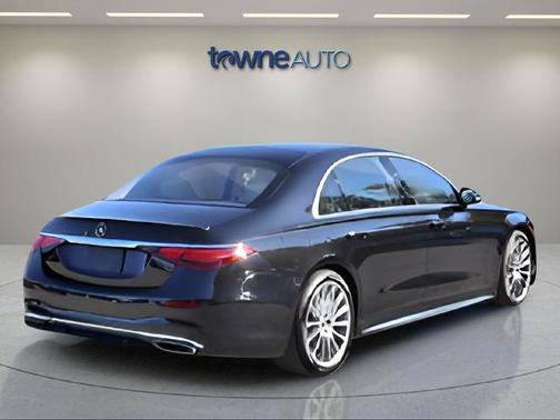 Obsidian Black Metallic 2023 Mercedes-Benz S-Class 4MATIC