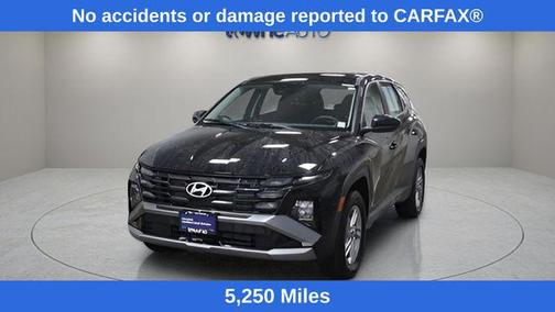 Phantom Black 2025 Hyundai TUCSON SE