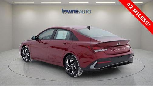 2025 Hyundai ELANTRA Sport