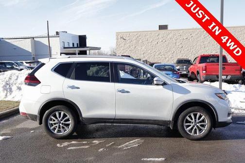 2020 Nissan Rogue SV