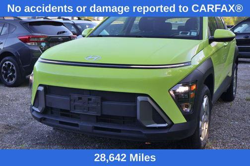 Neoteric Yellow 2024 Hyundai KONA SE