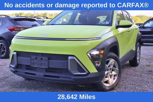 Neoteric Yellow 2024 Hyundai KONA SE