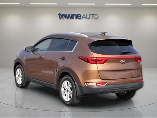 Burnished Copper 2018 Kia Sportage LX