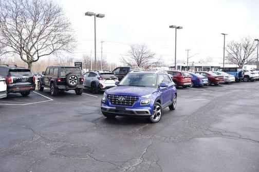 2023 Hyundai VENUE Limited