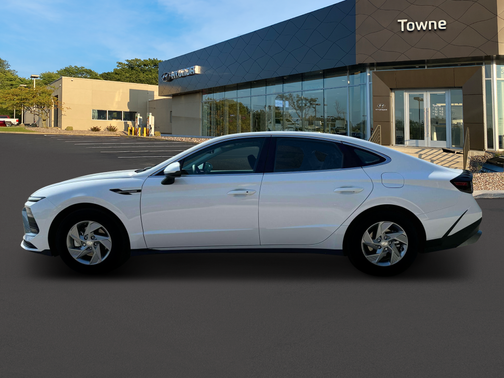 2025 Hyundai SONATA SE