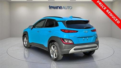 2022 Hyundai KONA SEL
