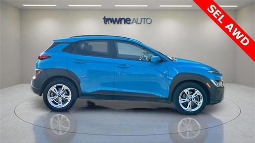 2022 Hyundai KONA SEL