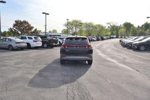 Phantom Black 2025 Hyundai TUCSON SEL Convenience