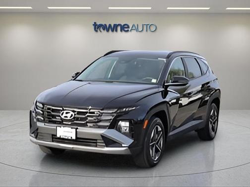 Phantom Black 2025 Hyundai TUCSON SEL Convenience
