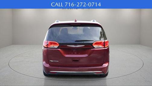 2018 Chrysler Pacifica Touring-L