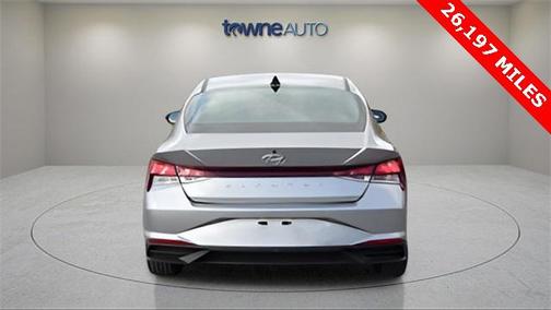 2022 Hyundai ELANTRA SEL