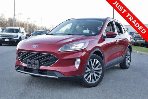 2020 Ford Escape Titanium