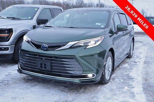 2023 Toyota Sienna Platinum 7 Passenger