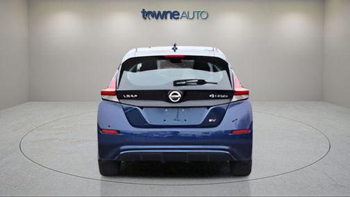 Deep Blue Pearl 2021 Nissan Leaf SV 40 kWh