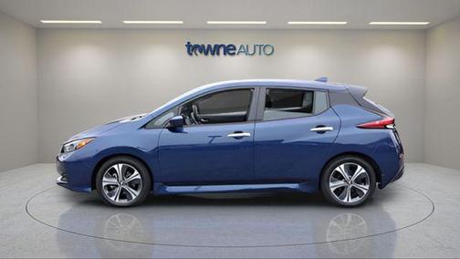 Deep Blue Pearl 2021 Nissan Leaf SV 40 kWh