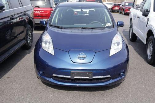 Deep Blue Pearl 2021 Nissan Leaf SV 40 kWh