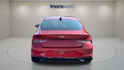 2022 Hyundai ELANTRA Limited