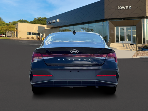 Abyss Black 2026 Hyundai ELANTRA SE