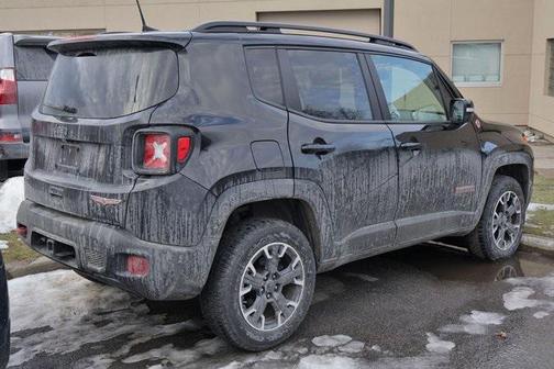 2023 Jeep Renegade Trailhawk