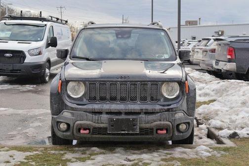 2023 Jeep Renegade Trailhawk