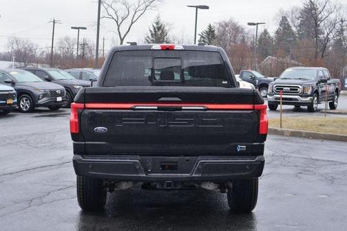 2022 Ford F-150 Lightning LARIAT