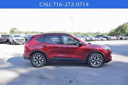 2020 Ford Escape SE
